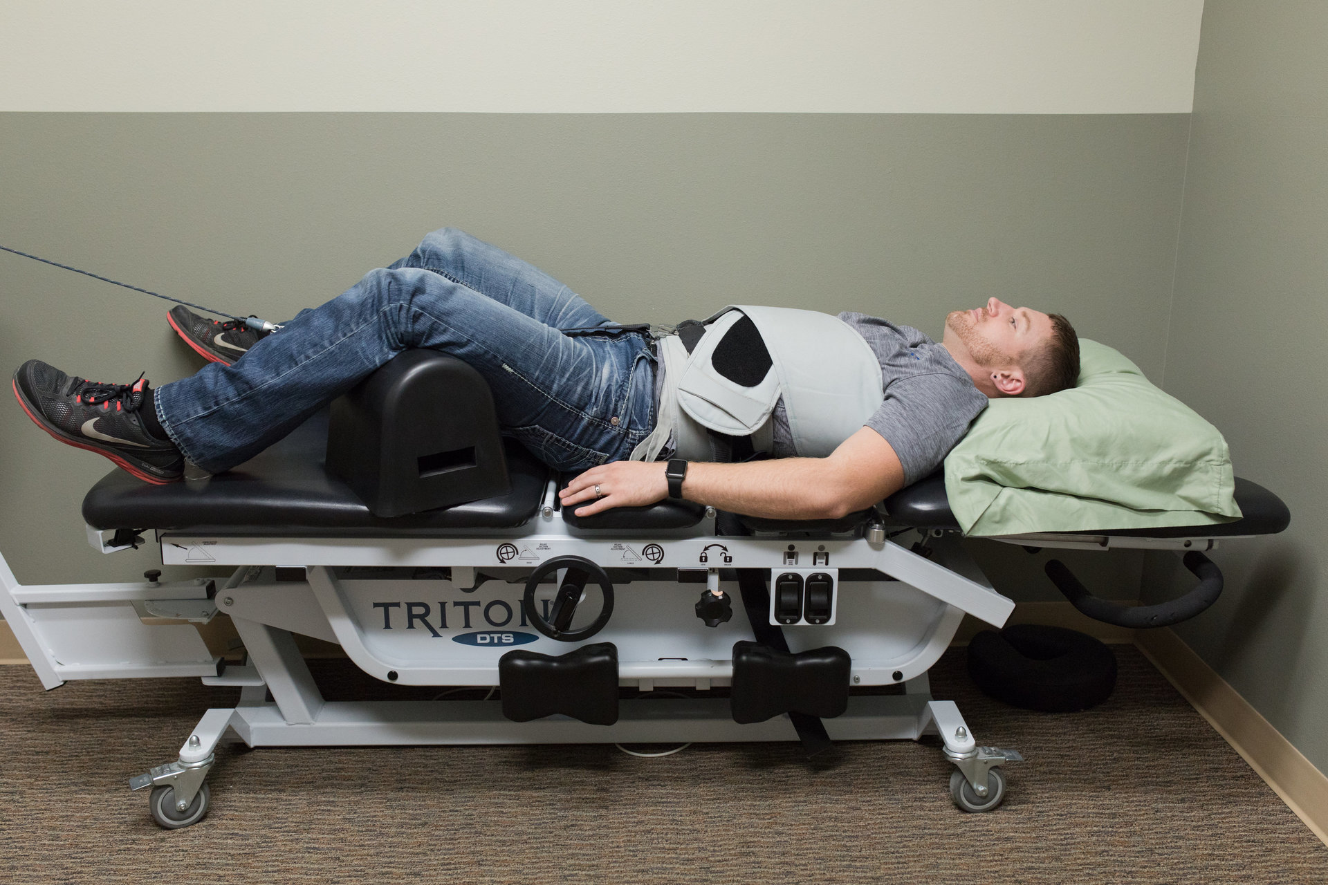 Electric Muscle Stimulation, River Ridge Spine & Rehab